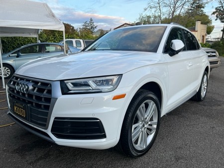 Key #6 Audi Q5Premium Plus SUV 4D Key #6 Audi Q5Premium Plus SUV 4D