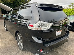 Key #18 Toyota SiennaSE Premium Minivan 4D Key #18 Toyota SiennaSE Premium Minivan 4D