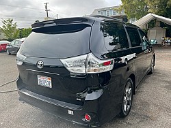Key #18 Toyota SiennaSE Premium Minivan 4D Key #18 Toyota SiennaSE Premium Minivan 4D