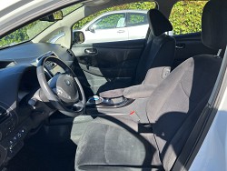 Key #26 Nissan LEAF SV Hatchback 4D Key #26 Nissan LEAF SV Hatchback 4D