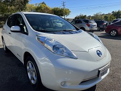 Key #26 Nissan LEAF SV Hatchback 4D Key #26 Nissan LEAF SV Hatchback 4D