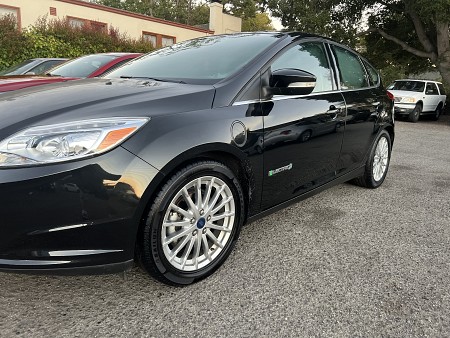 Key #21 Ford Focus Electric Hatchback 4D