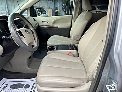 Key #1 Toyota Sienna XLE Minivan 4D