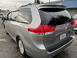 Key #1 Toyota Sienna XLE Minivan 4D Key #1 Toyota Sienna XLE Minivan 4D