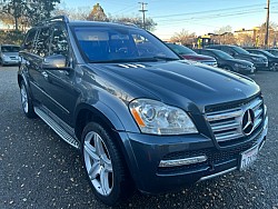 Key #27 Mercedes GL 550 4MATIC SUV 4D Key #27 Mercedes GL 550 4MATIC SUV 4D