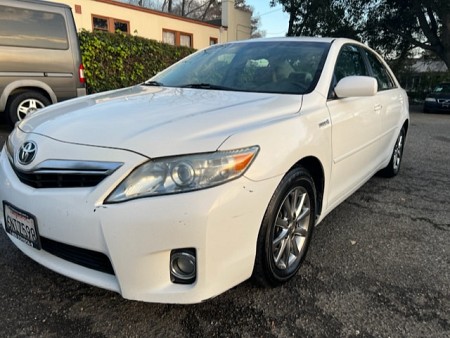 Key #34 Toyota CamryHybrid Sedan 4D Key #34 Toyota CamryHybrid Sedan 4D