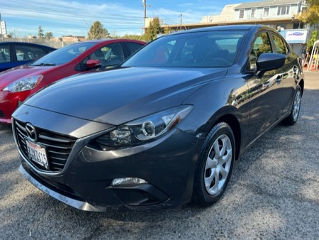 Key #43 Mazda 3i Sport Sedan 4D Key #43 Mazda 3i Sport Sedan 4D