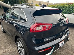 Key #41 Kia Niro Plug-in Hybrid EX Wagon 4D