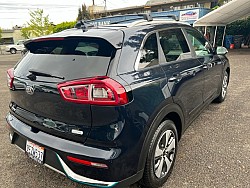 Key #41 Kia Niro Plug-in Hybrid EX Wagon 4D