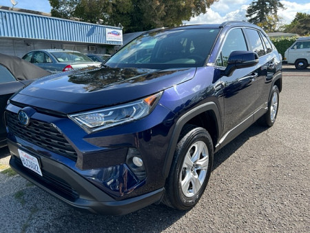Key #36 Toyota RAV4 Hybrid XLE Sport Utility 4D Key #36 Toyota RAV4 Hybrid XLE Sport Utility 4D