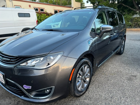 Key #5 Chrysler Pacifica Plug In Hybrid Limited 