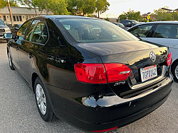 Key #9 Volkswagen Jetta 2.0L S Sedan 4D Key #9 Volkswagen Jetta 2.0L S Sedan 4D