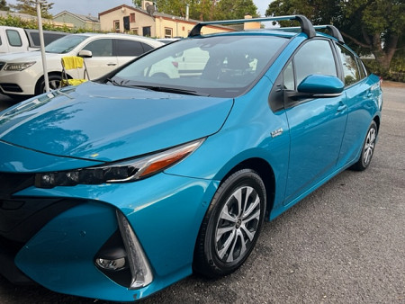 Key #21 Toyota Prius Prime Limited Hatchback 4D