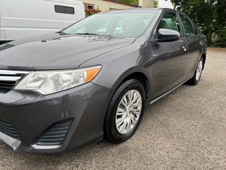 Key #15 Toyota Camry LE Sedan 4D