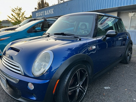 Key #18 MINI Cooper S Hatchback 2D
