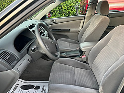 Key #19 Toyota Camry LE Sedan 4D Key #19 Toyota Camry LE Sedan 4D