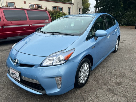 Key #22 Toyota Prius Plug-in Hybrid Hatchback 4D Key #22 Toyota Prius Plug-in Hybrid Hatchback 4D
