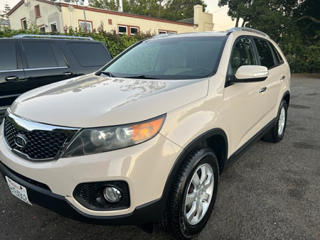 Key #19 Kia Sorento LX Sport Utility 4D Key #19 Kia Sorento LX Sport Utility 4D