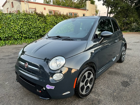 Key #26 FIAT 500e Hatchback 2D Key #26 FIAT 500e Hatchback 2D