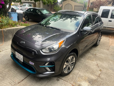 Key #17 Kia Niro EV EX Premium Wagon 4D Key #17 Kia Niro EV EX Premium Wagon 4D