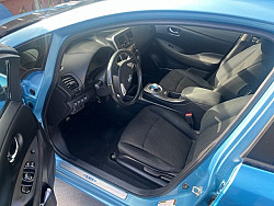 Key #30 Nissan LEAF SV Hatchback 4D Key #30 Nissan LEAF SV Hatchback 4D