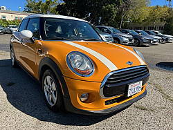 Key #28 MINI Hardtop 4 Door Cooper Hatchback 4D Key #28 MINI Hardtop 4 Door Cooper Hatchback 4D