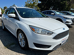 Key #18 Ford Focus SE Hatchback 4D Key #18 Ford Focus SE Hatchback 4D