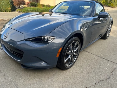 Key #38 MAZDA MX-5 Miata Grand Touring Convertible 2D Key #38 MAZDA MX-5 Miata Grand Touring Convertible 2D