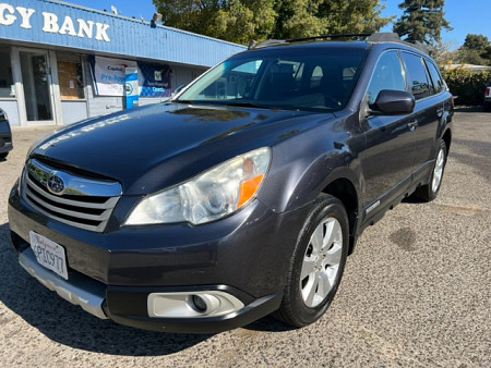 Key #4 Subaru Outback 3.6R Limited Wagon 4D Key #4 Subaru Outback 3.6R Limited Wagon 4D