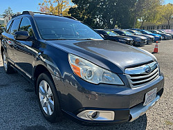 Key #4 Subaru Outback 3.6R Limited Wagon 4D Key #4 Subaru Outback 3.6R Limited Wagon 4D