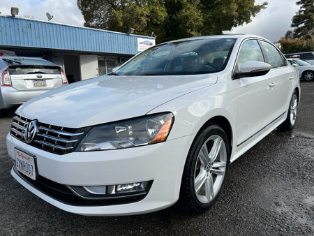 Key #2 Volkswagen Passat V6 SEL Premium Sedan 4D Key #2 Volkswagen Passat V6 SEL Premium Sedan 4D