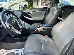 Key #52 Toyota Prius Plug-in Hybrid Advanced Hatchback 4D