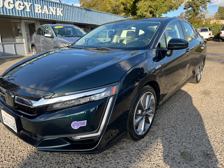 Key #34 Honda Clarity Plug-in Hybrid Sedan 4D Key #34 Honda Clarity Plug-in Hybrid Sedan 4D