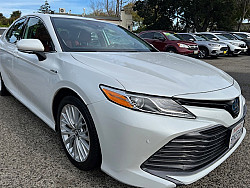 Key #31 Toyota Camry Hybrid XLE Sedan 4D