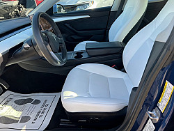 Key #44 Tesla Model 3 Long Range Sedan 4D Key #44 Tesla Model 3 Long Range Sedan 4D