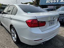 Key #48 BMW 328i Sedan 4D Key #48 BMW 328i Sedan 4D