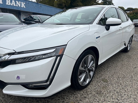 Key #10 Honda Clarity Plug-in Hybrid Sedan 4D Key #10 Honda Clarity Plug-in Hybrid Sedan 4D