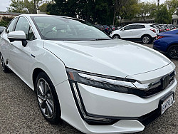 Key #10 Honda Clarity Plug-in Hybrid Sedan 4D Key #10 Honda Clarity Plug-in Hybrid Sedan 4D