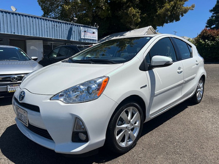 Key #3 Toyota Prius c Four Low Mileage 