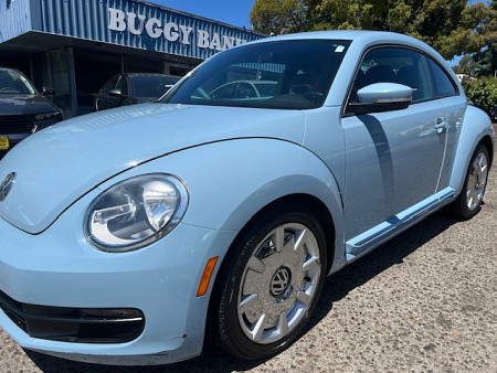 Key #51 Volkswagen Beetle 2.5L Hatchback 2D Key #51 Volkswagen Beetle 2.5L Hatchback 2D