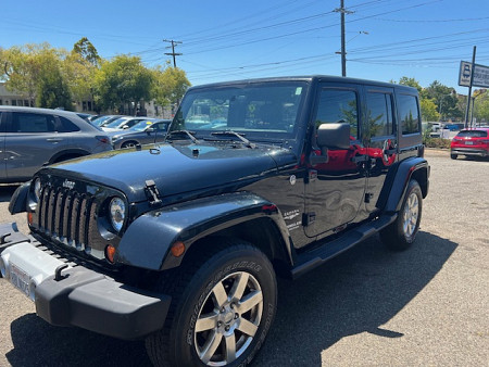 Key #99 Jeep Wrangler Unlimited Sahara Sport Utility 4D Key #99 Jeep Wrangler Unlimited Sahara Sport Utility 4D