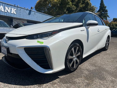 Key #110 Toyota Mirai Sedan 4D Key #110 Toyota Mirai Sedan 4D