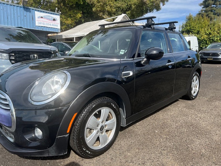Key #119 MINI Hardtop 4 Door Cooper Hatchback 4D Key #119 MINI Hardtop 4 Door Cooper Hatchback 4D