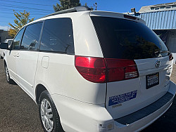 Key #127 Toyota Sienna LE Minivan 4D Key #127 Toyota Sienna LE Minivan 4D