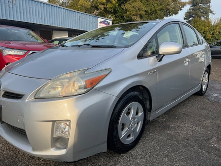 Key #19 Toyota Prius Two Hatchback 4D Key #19 Toyota Prius Two Hatchback 4D