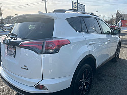 Key #139 Toyota RAV4 Hybrid SE Sport Utility 4D Key #139 Toyota RAV4 Hybrid SE Sport Utility 4D