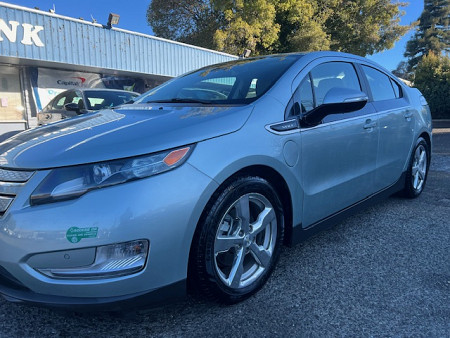 Key #39 Chevrolet Volt Sedan 4D