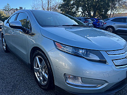 Key #39 Chevrolet Volt Sedan 4D Key #39 Chevrolet Volt Sedan 4D