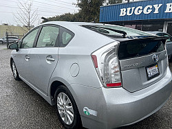 Key #152 Toyota Prius Plug-in Hybrid Hatchback 4D Key #152 Toyota Prius Plug-in Hybrid Hatchback 4D
