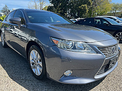 Key #43 Lexus ES 300h Sedan 4D Key #43 Lexus ES 300h Sedan 4D